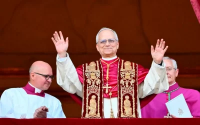 El Nuevo Papa León XIV (Robert Francis  Prevost Martínez), el segundo Papa nacido en América