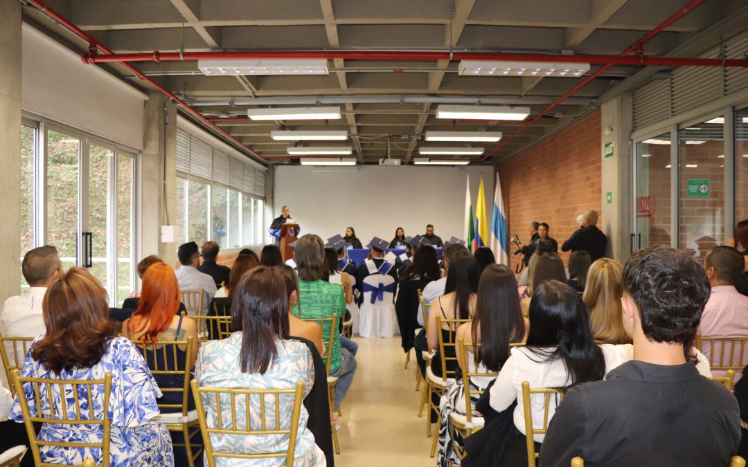 ¡Nuevos líderes desde UNISABANETA, para transformar el mundo! 🎓✨
