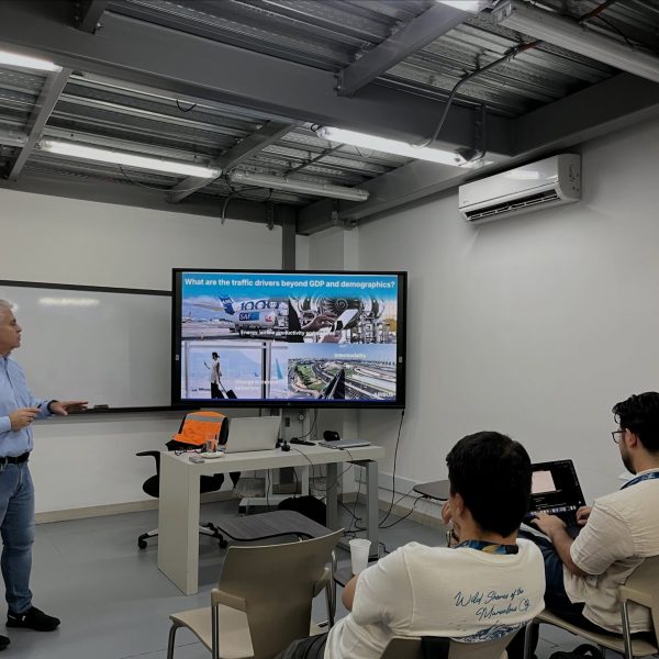 Charla Flying (3)