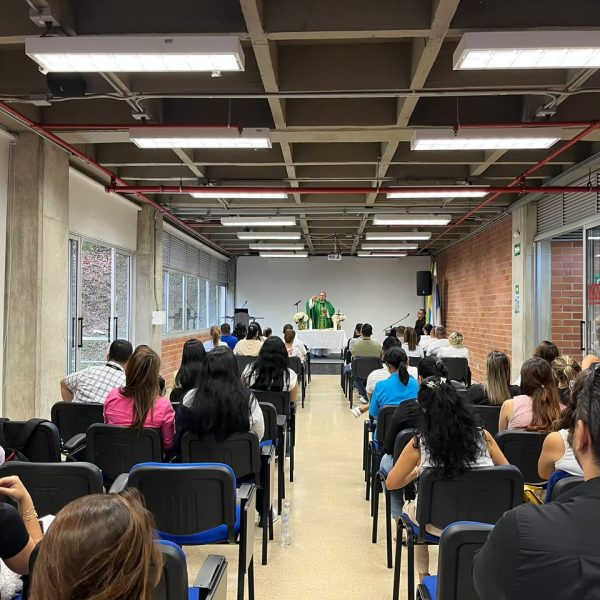 Eucaristía (8)